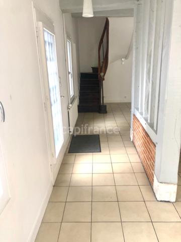 **Centre-ville de Bolbec**Maison de ville de 160 m² avec Terrasse et Garage.