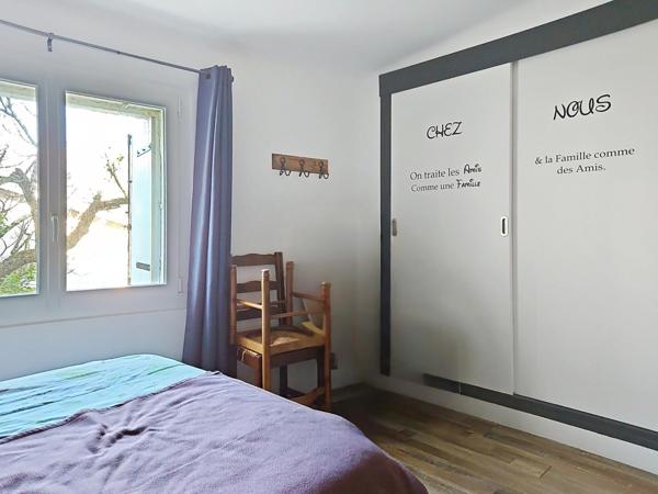 Maison avec grand garage et grande cave