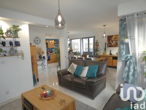 Appartement 5 pièces de 96 m² à Fontenay-le-Fleury (78330)