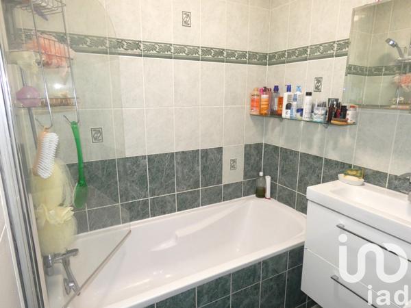 Appartement 5 pièces de 96 m² à Fontenay-le-Fleury (78330)