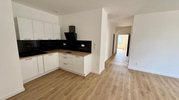 Appartement type F3 avec 2 places de parking