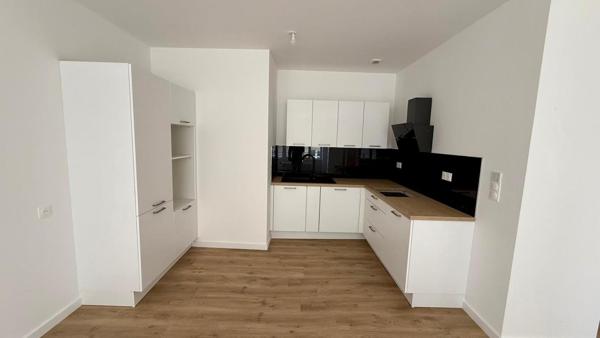 Appartement type F3 avec 2 places de parking