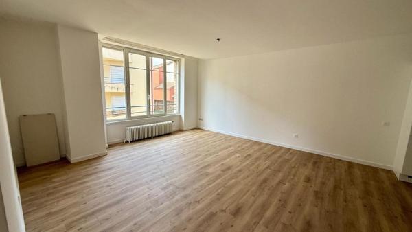 Appartement type F3 avec 2 places de parking