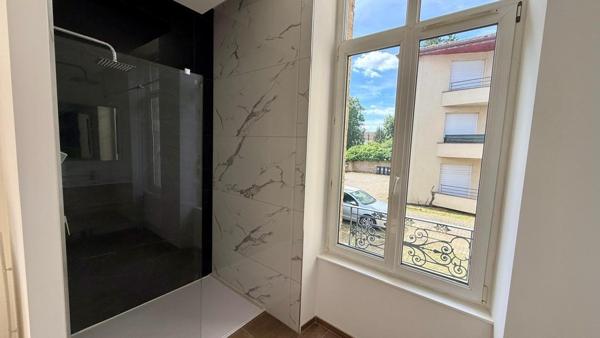 Appartement type F3 avec 2 places de parking