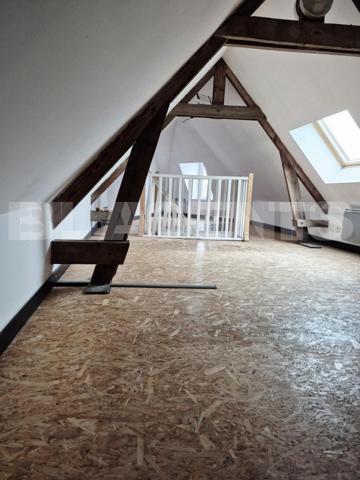 Immeuble de rapport en 2 lots + dépendances à Lorgies