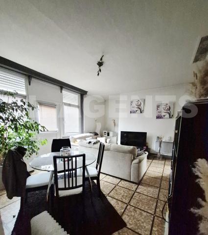 Immeuble de rapport en 2 lots + dépendances à Lorgies