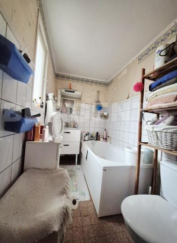 Immeuble de rapport en 2 lots + dépendances à Lorgies