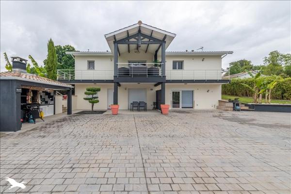 Maison à vendre |  Camblanes-et-Meynac |  6 pièces | 199 m²