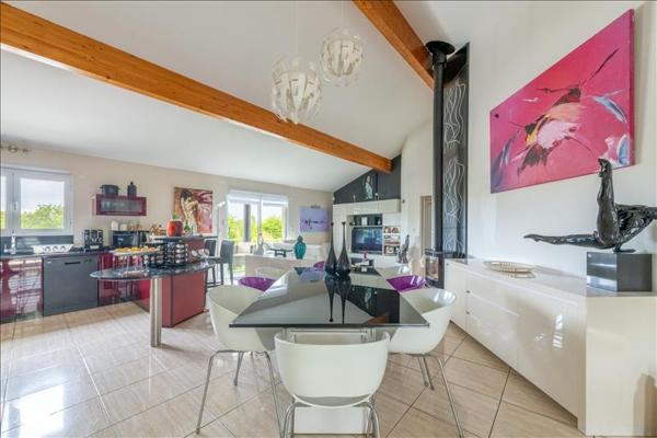 Maison à vendre |  Camblanes-et-Meynac |  6 pièces | 199 m²