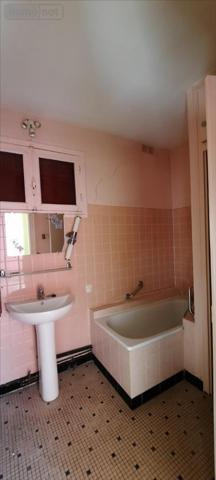 Maison de ville à vendre à Poulaines dans l'Indre (36210), ref : 021/1505