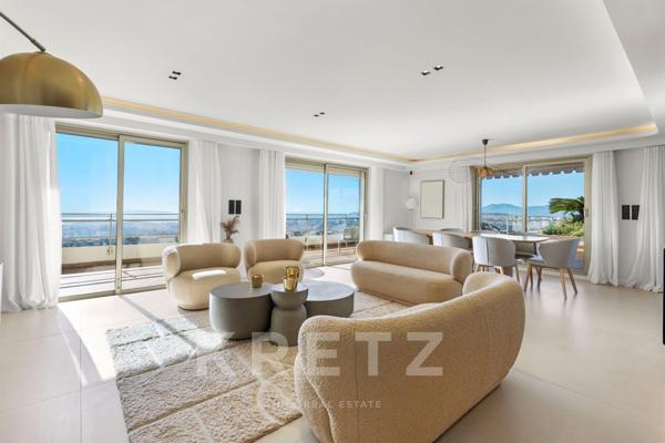 CANNES / LE CANNET - VILLA SUR LE TOIT DUPLEX (5 CHAMBRES)