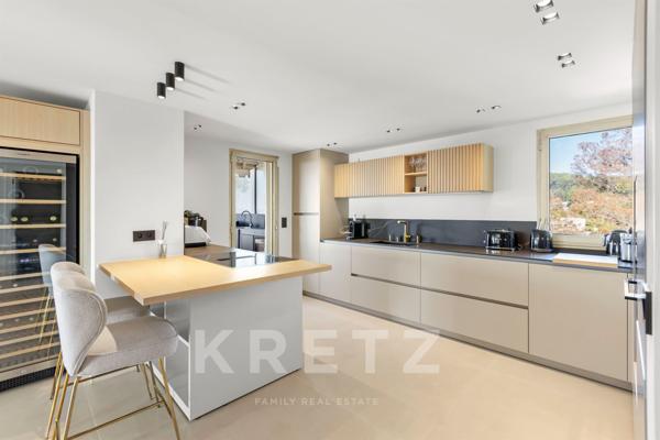 CANNES / LE CANNET - VILLA SUR LE TOIT DUPLEX (5 CHAMBRES)