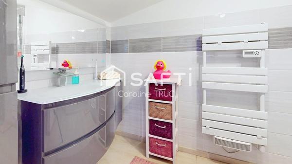 Duplex de charme absolu au coeur de Gareoult