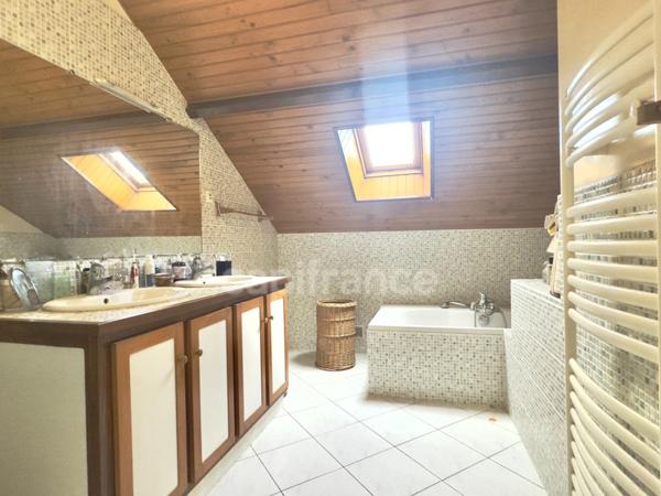 Maison à vendre 5 pièces GARGENVILLE (78) - 107 m² - sous-sol Total - Terrasse - jardin