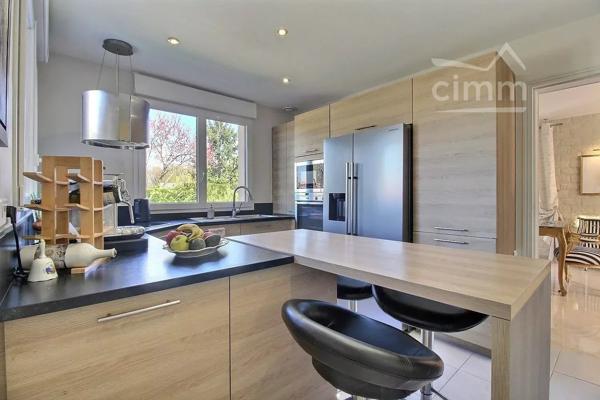 ELEGANCE ET CONFORT AUX PORTES DE TOURS !