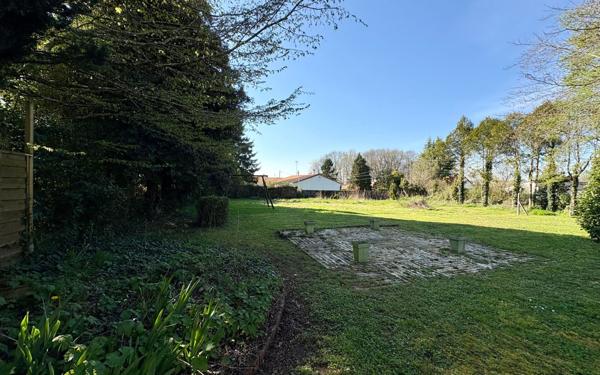 Maison à vendre    6 pièces •  Fressines