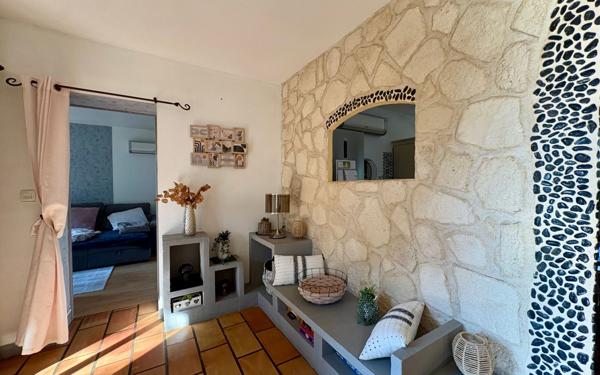 Maison à vendre    6 pièces •  Fressines