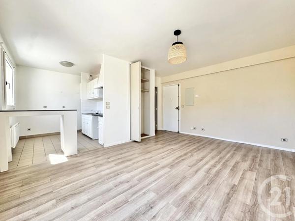 Appartement F1 à vendre  1 pièce - 30 m 2   PARAY VIEILLE POSTE  - 91