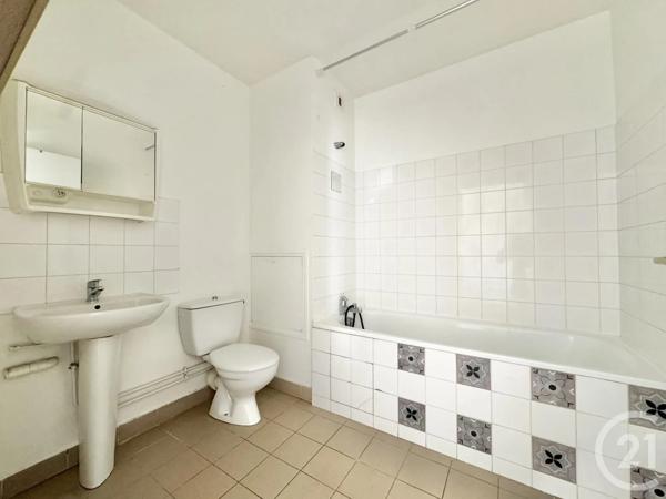 Appartement F1 à vendre  1 pièce - 30 m 2   PARAY VIEILLE POSTE  - 91