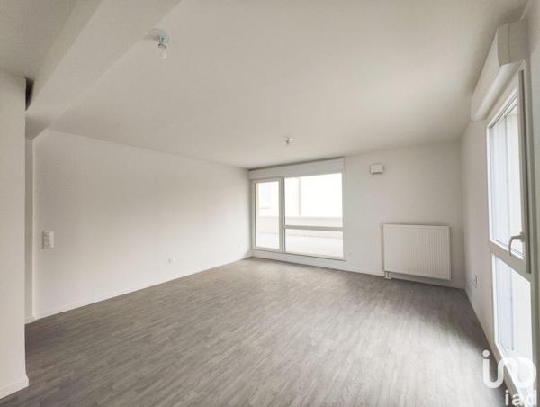 Location appartement 3 pièces 63 m² Caen