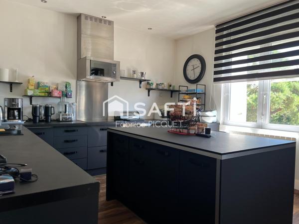 Appartement T4 de standing avec balcon et parking