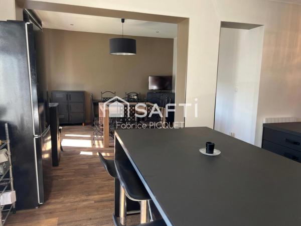 Appartement T4 de standing avec balcon et parking