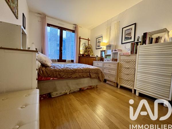 Appartement à vendre 3 pièces 69 m² Courbevoie