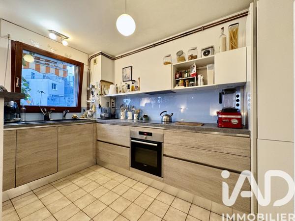 Appartement à vendre 3 pièces 69 m² Courbevoie