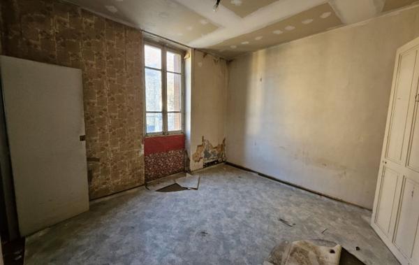 Vente Immeuble Composé de 3 lots à rénover Bagnols-sur-ceze   