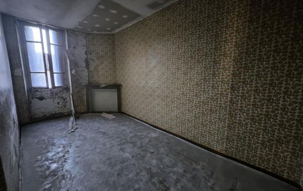 Vente Immeuble Composé de 3 lots à rénover Bagnols-sur-ceze   