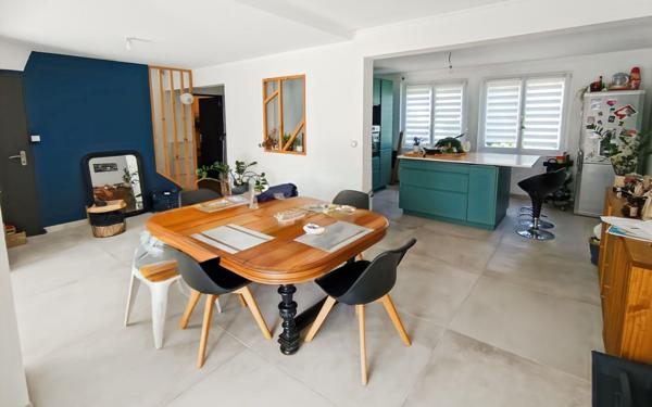 Maison à vendre    5 pièces • 130 m2 Saveuse