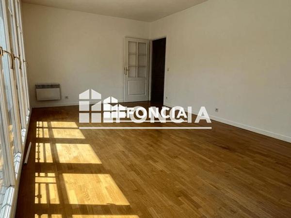 Location Appartement 3 pièces 63.61 m² - 13 AVENUE DES MURS DU PARC Vincennes 94300