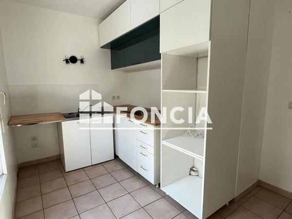 Location Appartement 3 pièces 63.61 m² - 13 AVENUE DES MURS DU PARC Vincennes 94300