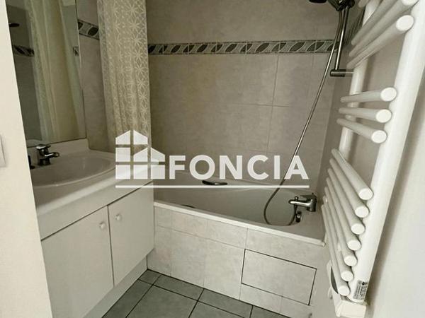 Location Appartement 3 pièces 63.61 m² - 13 AVENUE DES MURS DU PARC Vincennes 94300