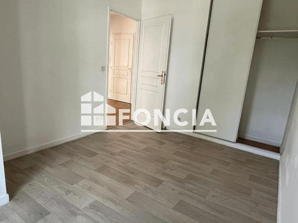 Location Appartement 3 pièces 63.61 m² - 13 AVENUE DES MURS DU PARC Vincennes 94300