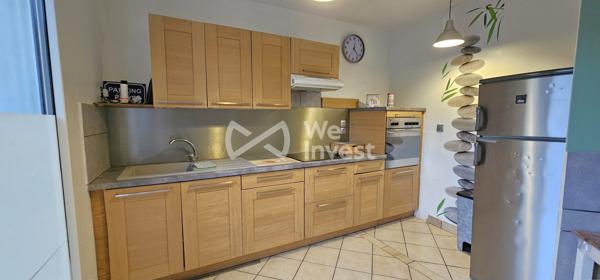 Maison de ville 77 m² avec extérieur PRIVÉ / 2-3 chambres / GARAGE + cave / 5 min Rebais - Bus GARE Ferté sous Jouarre