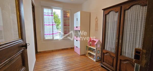 Maison de ville 77 m² avec extérieur PRIVÉ / 2-3 chambres / GARAGE + cave / 5 min Rebais - Bus GARE Ferté sous Jouarre