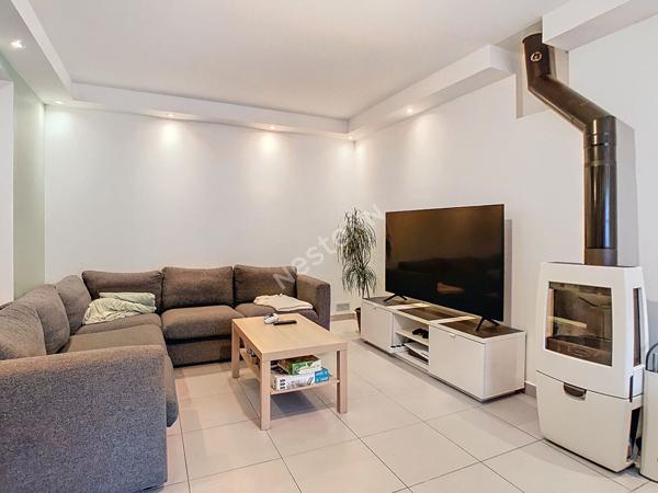 Maison Vallet 5 pièce(s) 80 m2