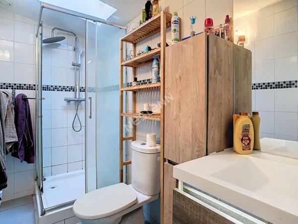 Maison Vallet 5 pièce(s) 80 m2