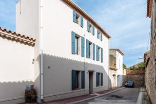 LA PALME – MAISON DE VILLAGE RÉNOVÉE + CHAMBRE D’HÔTES CLÉ EN MAIN – 192 M² – GARAGE – JARDIN – 542 000 €
