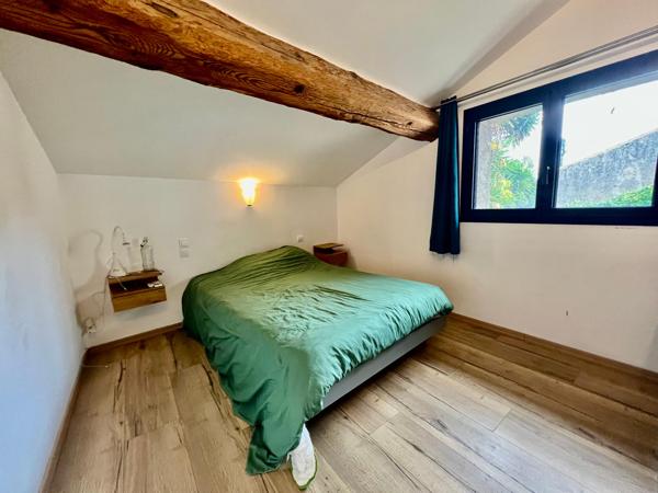 LA PALME – MAISON DE VILLAGE RÉNOVÉE + CHAMBRE D’HÔTES CLÉ EN MAIN – 192 M² – GARAGE – JARDIN – 542 000 €