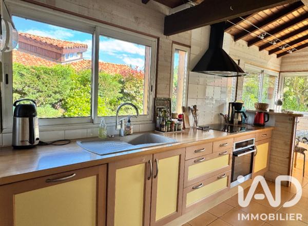 Maison à vendre 7 pièces 165 m² Cornebarrieu
