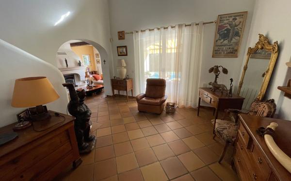 Maison à vendre    7 pièces • 245 m2 Bandol