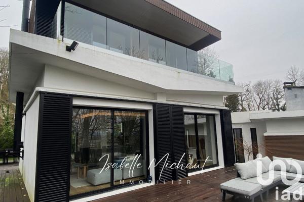 Maison d’architecte 8 pièces de 183 m² à Villennes-sur-Seine (78670)