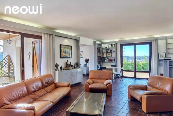 RARE - Maison d'architecte sur foncier de 4.392 m2
