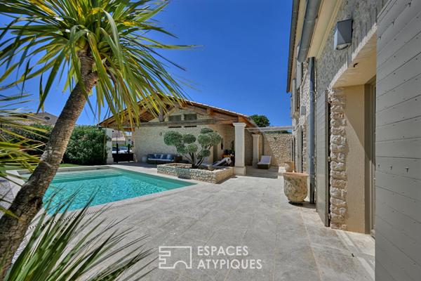Elégante maison avec piscine et vue dégagée à deux pas du centre historique