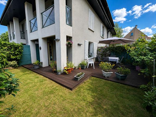 COUP DE COEUR - F2 avec jardin privatif de 51 m² - Rueil-Malmaison