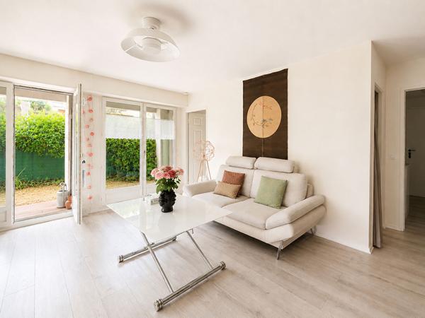 COUP DE COEUR - F2 avec jardin privatif de 51 m² - Rueil-Malmaison