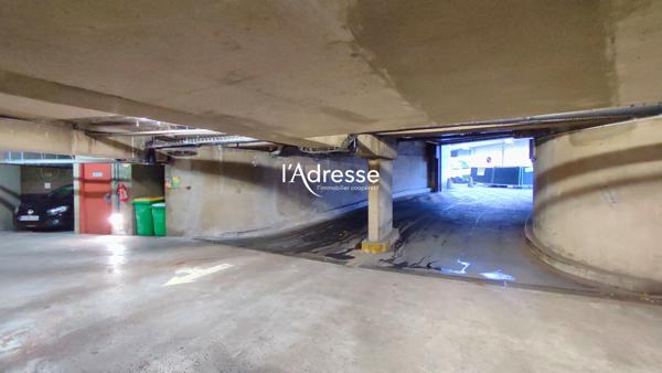 3 Emplacements de Parking - Métro Balard (Paris 15e)