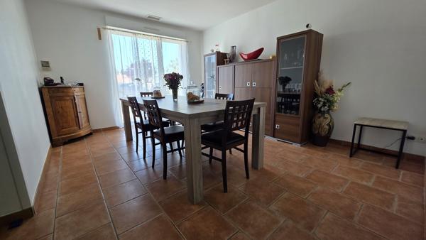 Maison mitoyenne 1 côté à vendre, 4 pièces - Léognan 33850